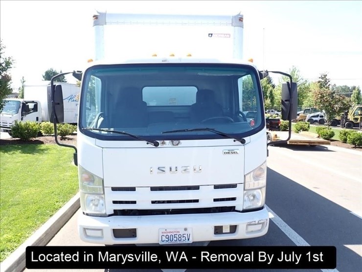 2011-isuzu-nqr-image-18