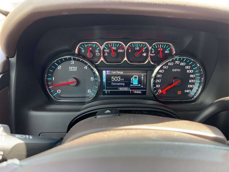 2019-chevrolet-tahoe-image-23