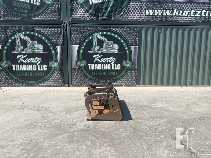 bobcat-68"-grapple-image-1