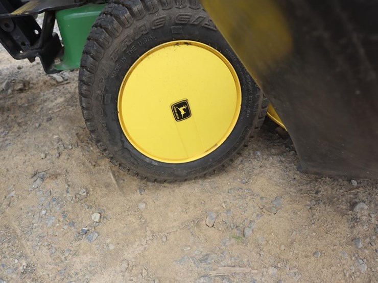 john-deere-riding-mower-image-9
