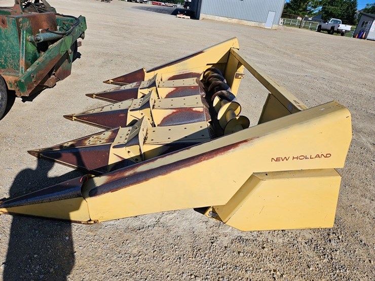 new-holland-38-image-2