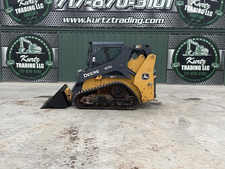 2018-deere-317g-image-1