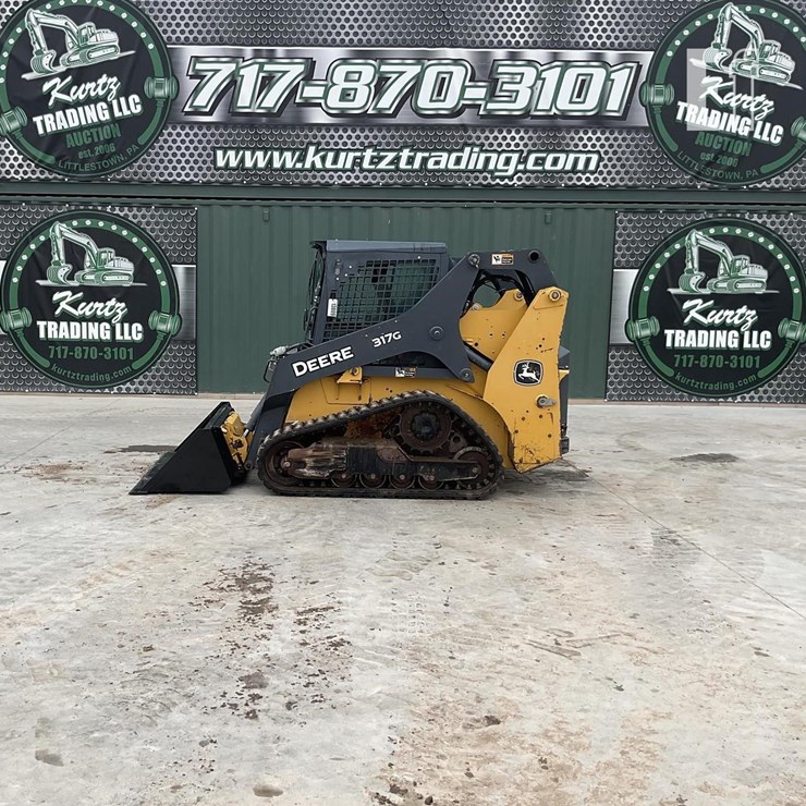 2018 DEERE 317G