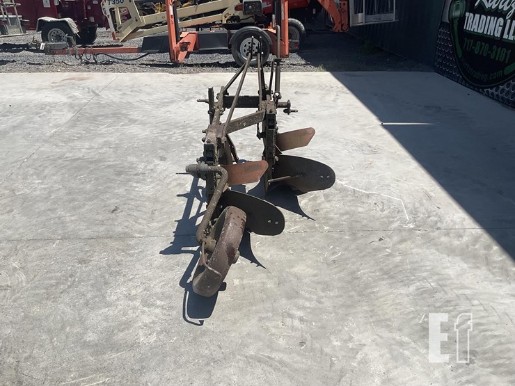 3pt-bottom-plow-image-2