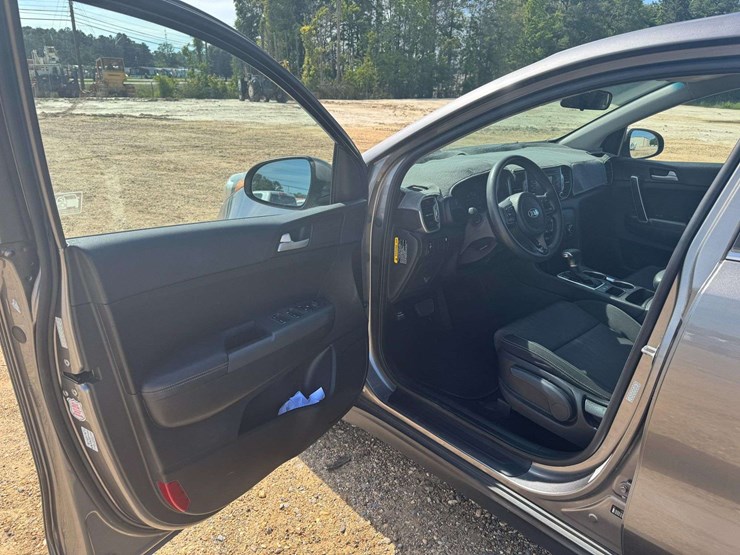 2017-kia-sportage-image-9
