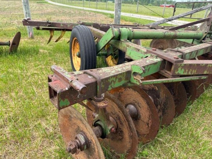john-deere-14-image-4