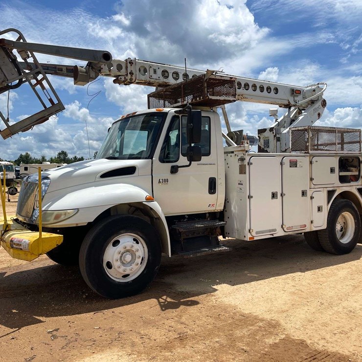 2008 INTERNATIONAL DURASTAR 4300