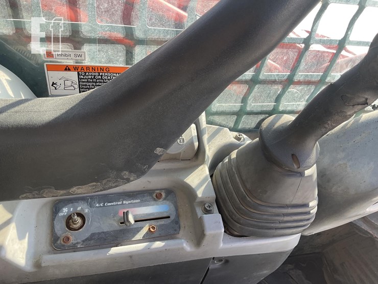 2017-kubota-svl95-2-image-16