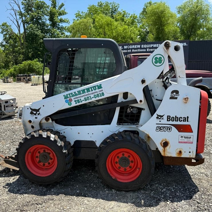 BOBCAT S570