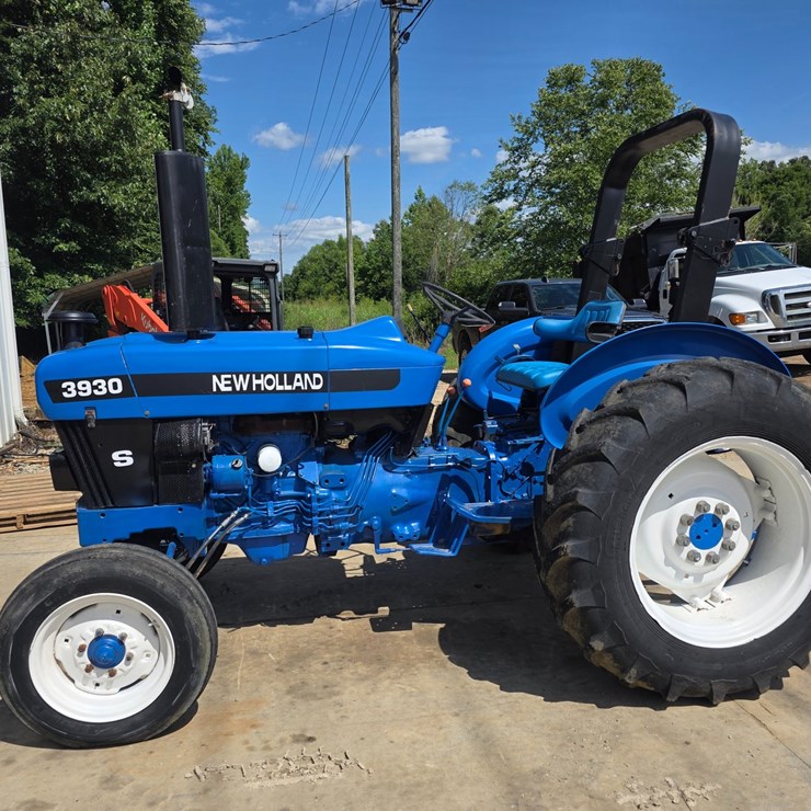 NEW HOLLAND 3930