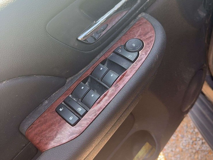 2008-gmc-yukon-image-14