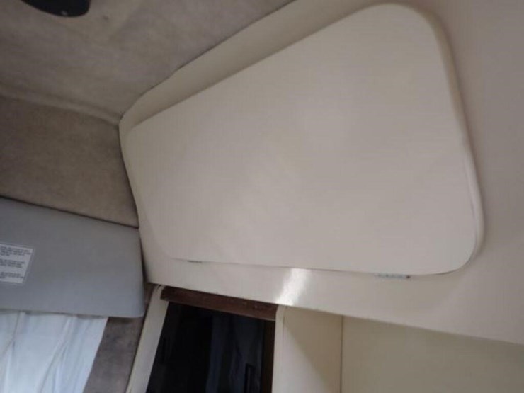 1989-bayliner-ciera-2650-26-ft-cabin-cruiser-bp1a6-image-49