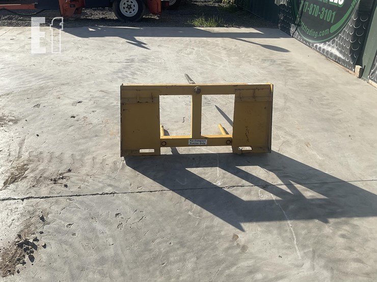 skid-steer-image-2