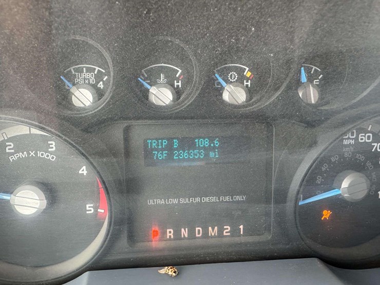 2012-ford-f550-image-32