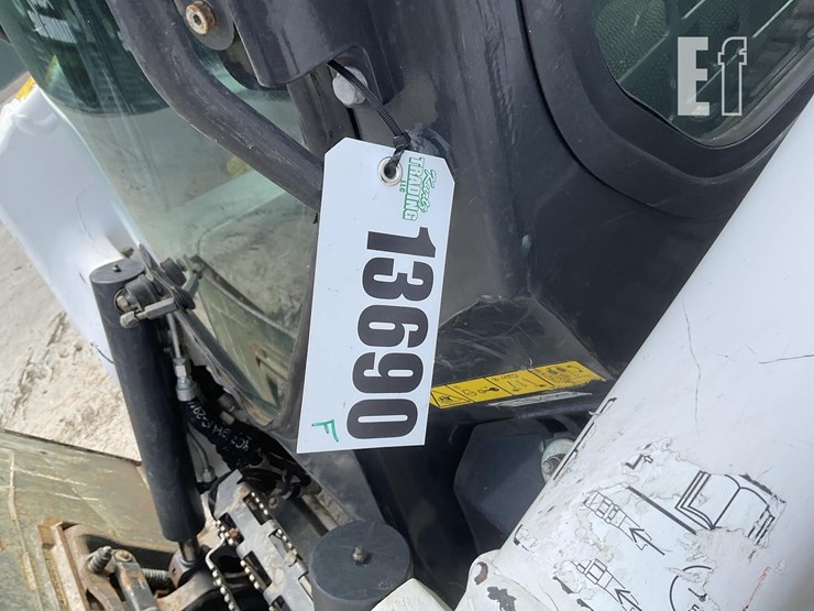 2021-bobcat-t66-image-23