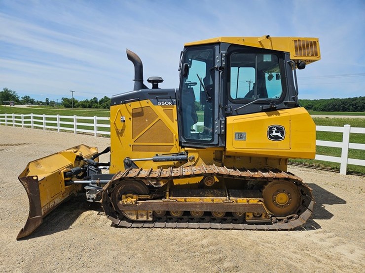 deere-550k-image-2