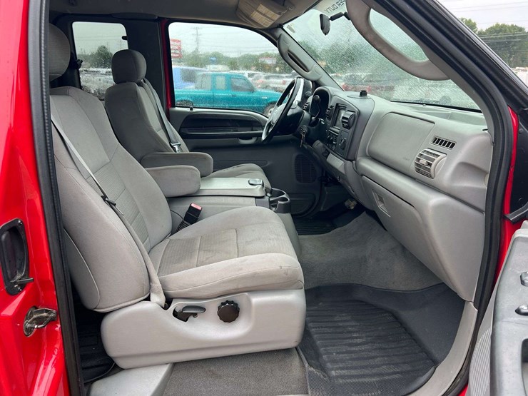 2005-ford-f350-xlt-image-17