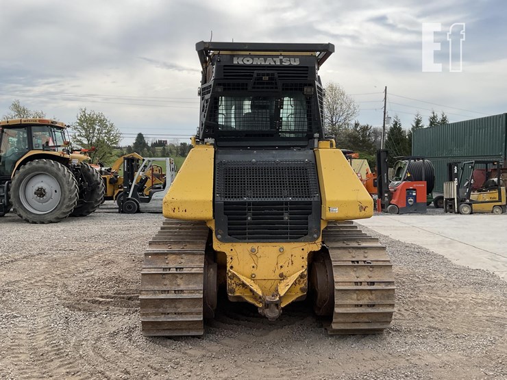2015-komatsu-d61ex-23-image-3