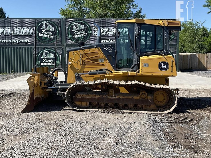 2022-deere-700l-lgp-image-1