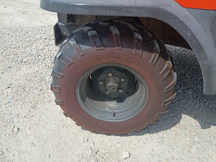 kubota-rtv900-image-39
