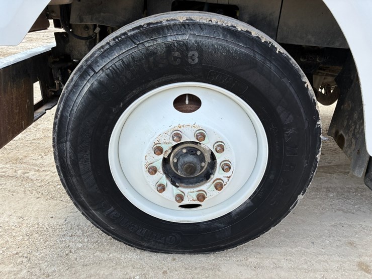 2015-freightliner-coronado-122-sd-image-12