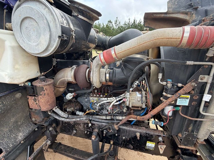 1998-mack-ch613-image-44