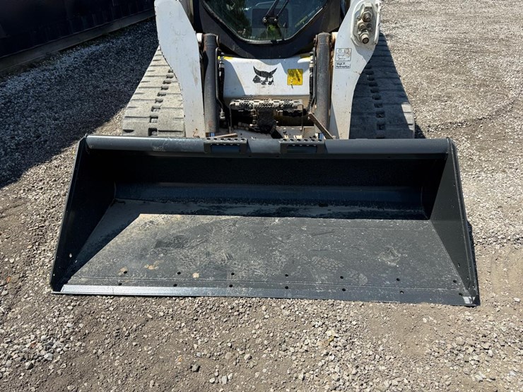 2024-bobcat-t770-image-9