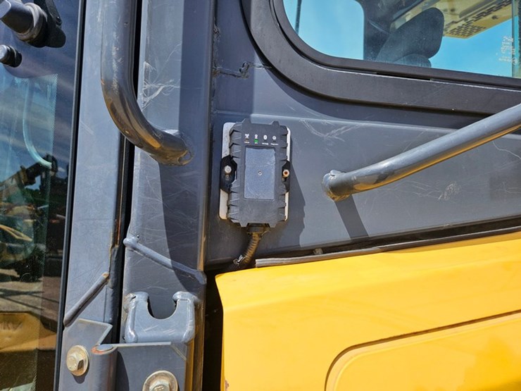 deere-550k-image-50