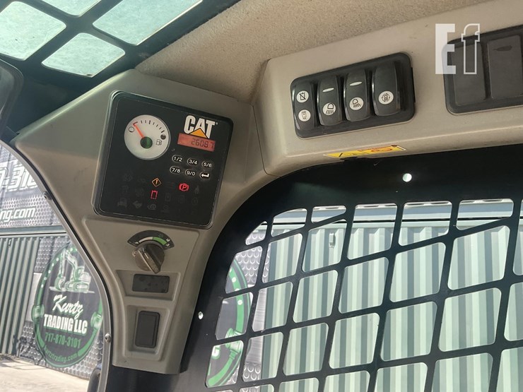 2017-caterpillar-259d-image-13
