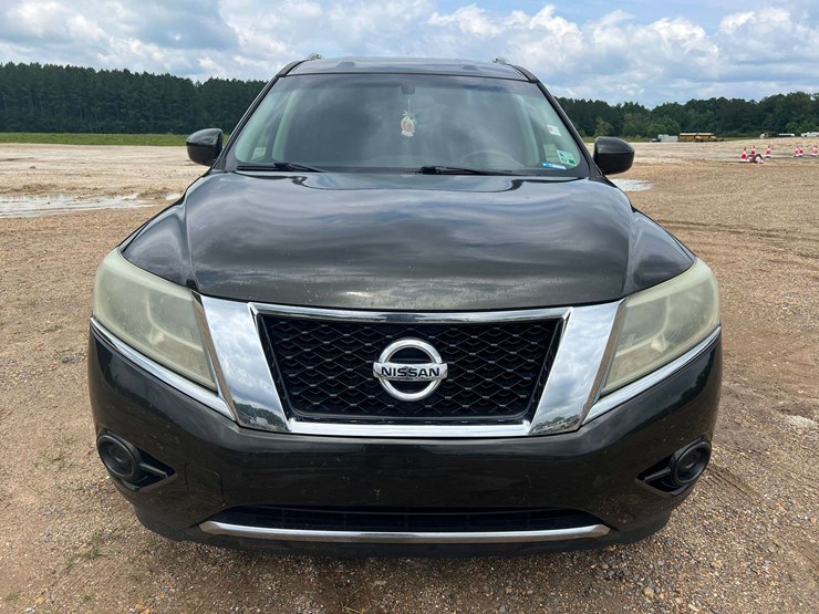 2015-nissan-pathfinder-image-5