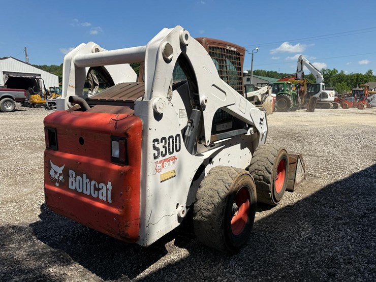 bobcat-s300-image-4