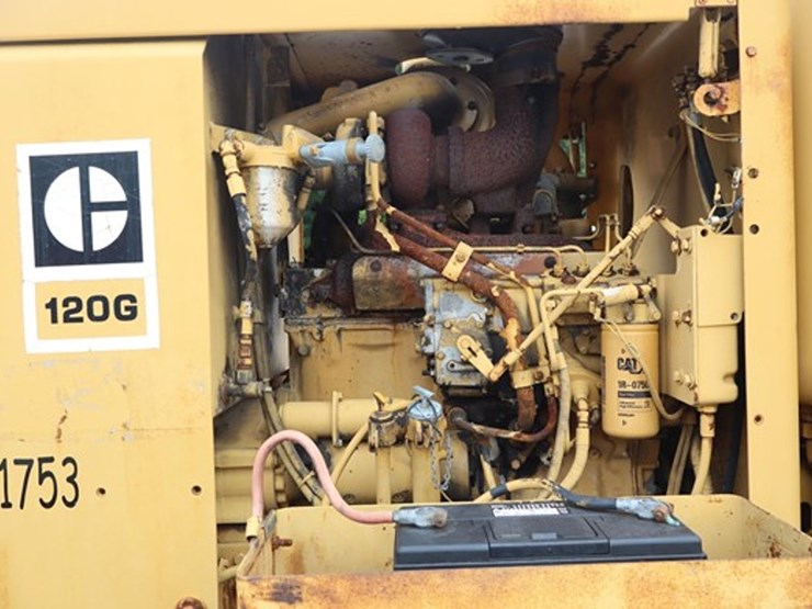 1985-caterpillar-120g-image-14