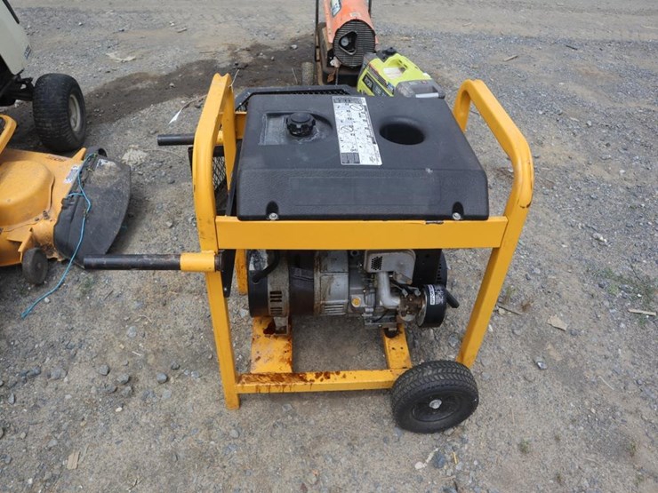 titan-6250w-generator-image-1