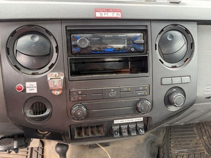 2012-ford-f550-sd-image-31