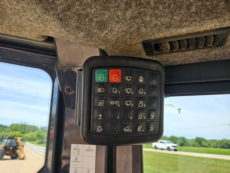 deere-550k-image-45