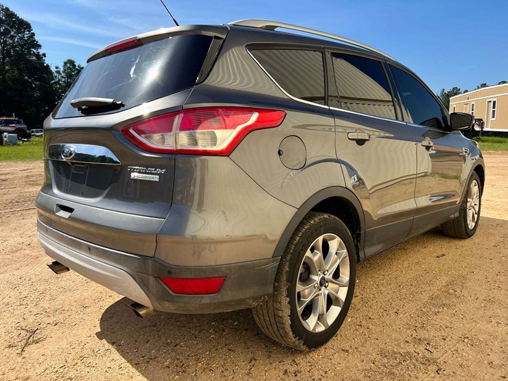 2014-ford-escape-titanium-image-3