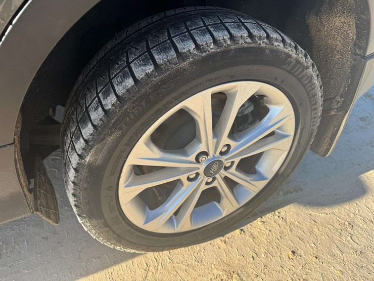 2019-ford-escape-se-image-25
