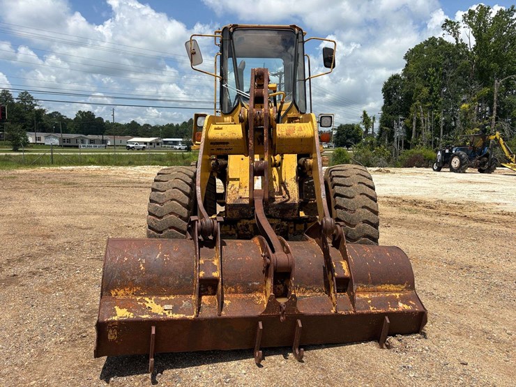john-deere-444-image-5