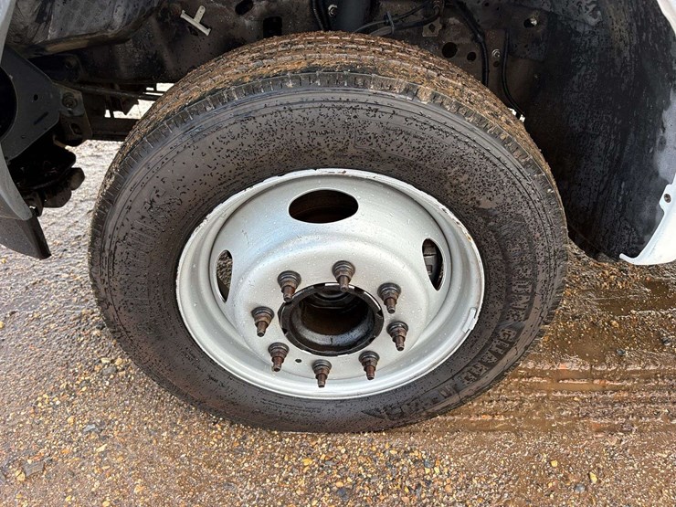 2003-ford-f550-image-7