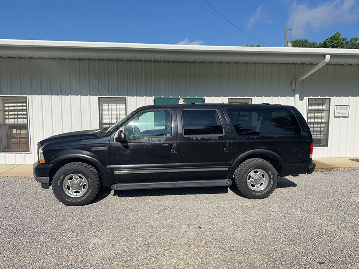 2001-ford-excursion-image-2
