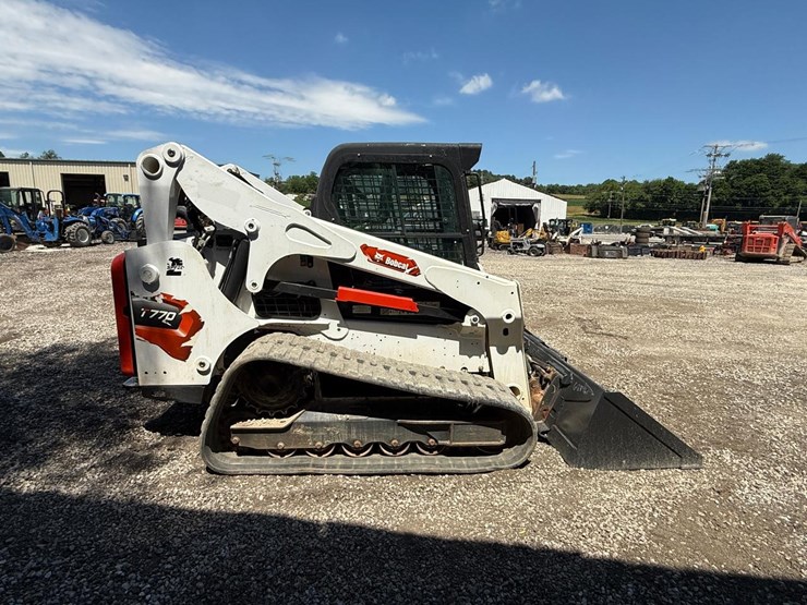2024-bobcat-t770-image-5