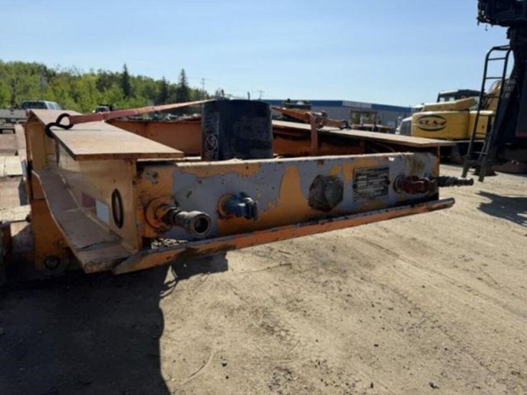 2010-eager-beaver-50gsl/3-50-ton-quad/a-lowboy-112-image-33