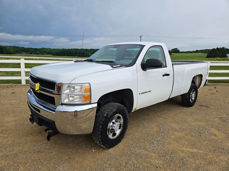 chevrolet-2500-image-1