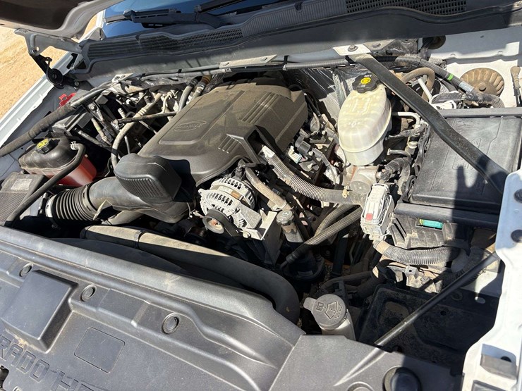 2015-chevrolet-silverado-2500-image-19