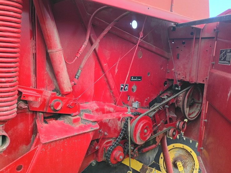 new-holland-654-image-33