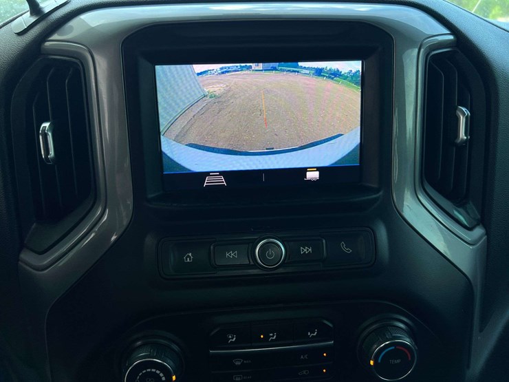 2021-chevrolet-silverado-2500-image-36