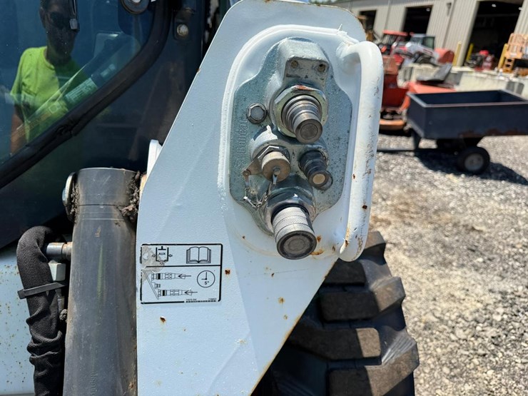 bobcat-s570-image-10