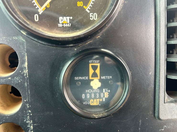 caterpillar-d250e-image-50