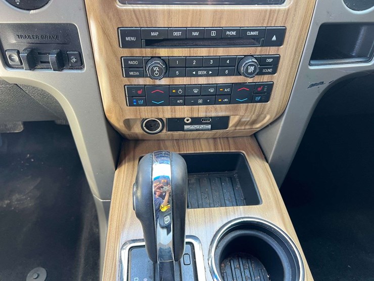 2011-ford-f150-lariat-image-37