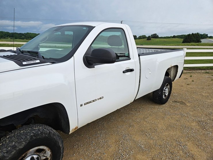 chevrolet-2500-image-13